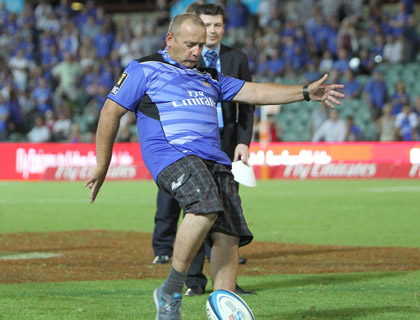 Participant with winning kick at the Emirates kick off to take off