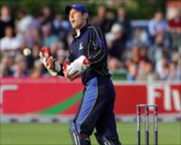 Hodd throws ball away